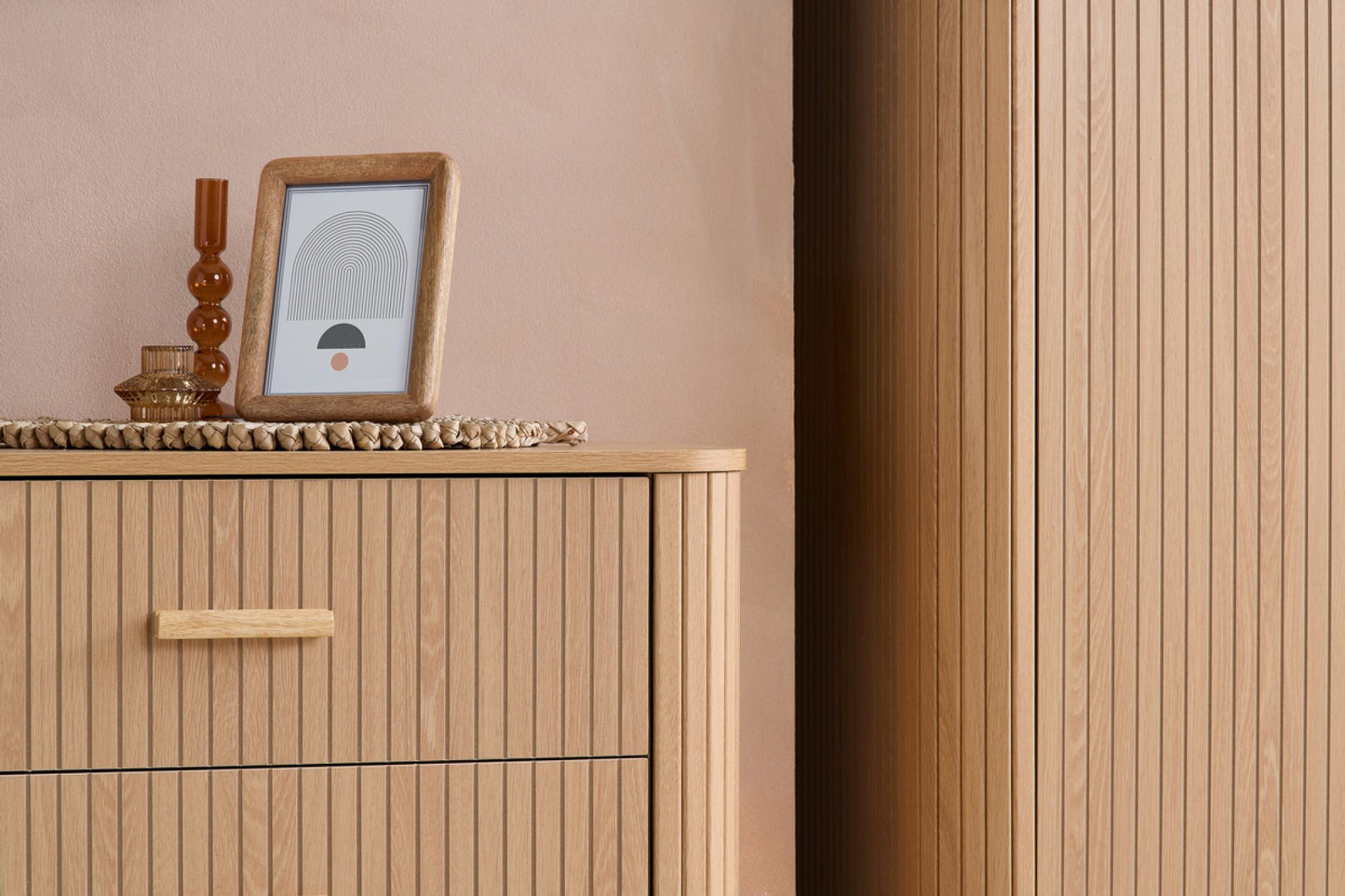 Axel 6 Drawer Fluted Chest