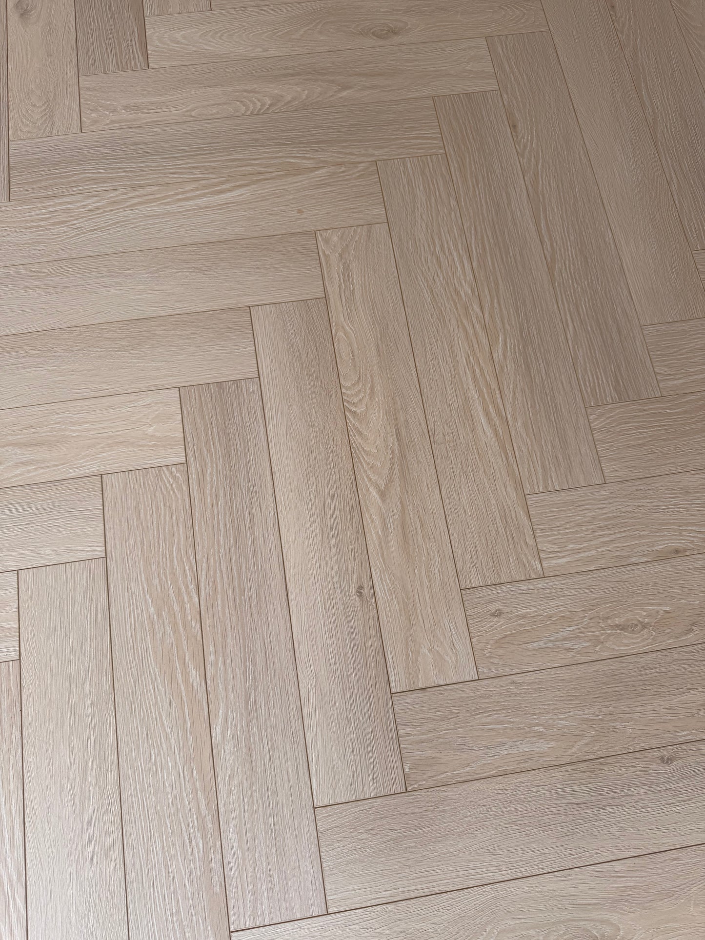 Denver Oak herringbone Laminate