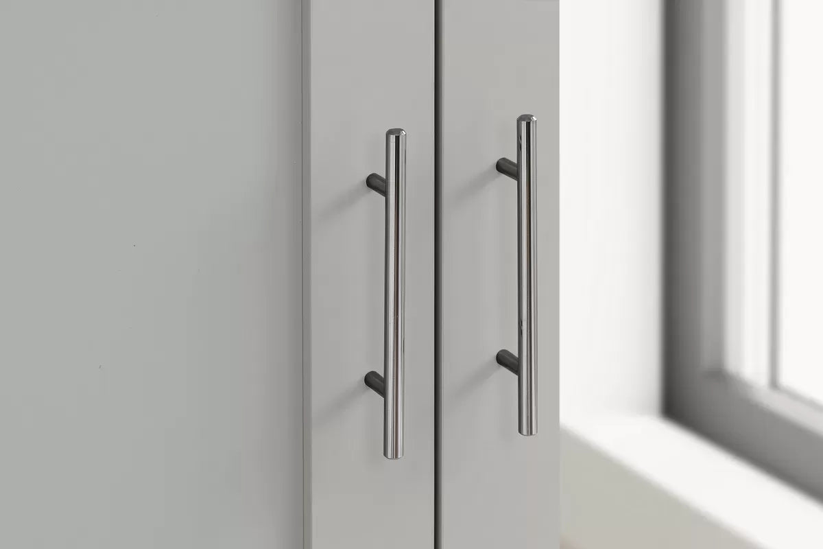 Highgate 3 Door Wardrobe With Mirror