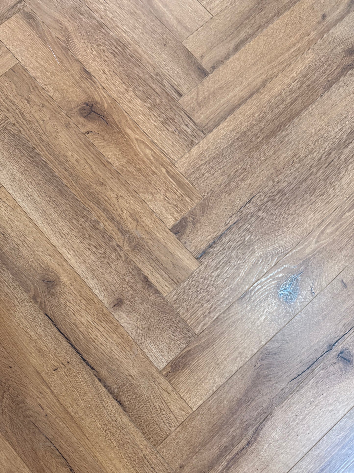 Oak Robust Fumed Herringbone Laminate