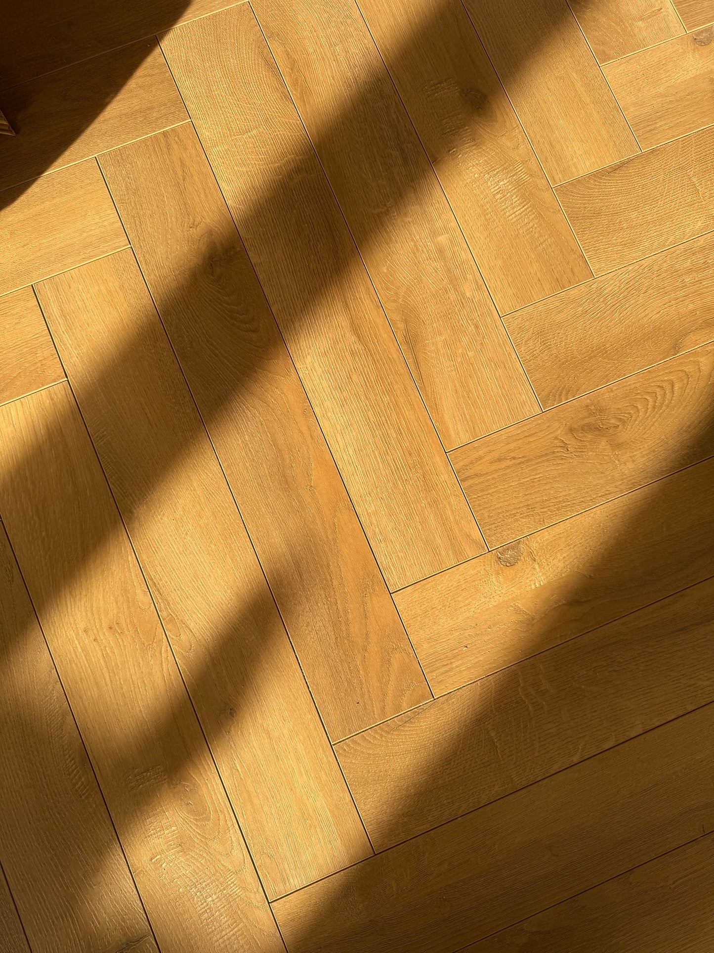 Warren Oak Herringbone Laminate
