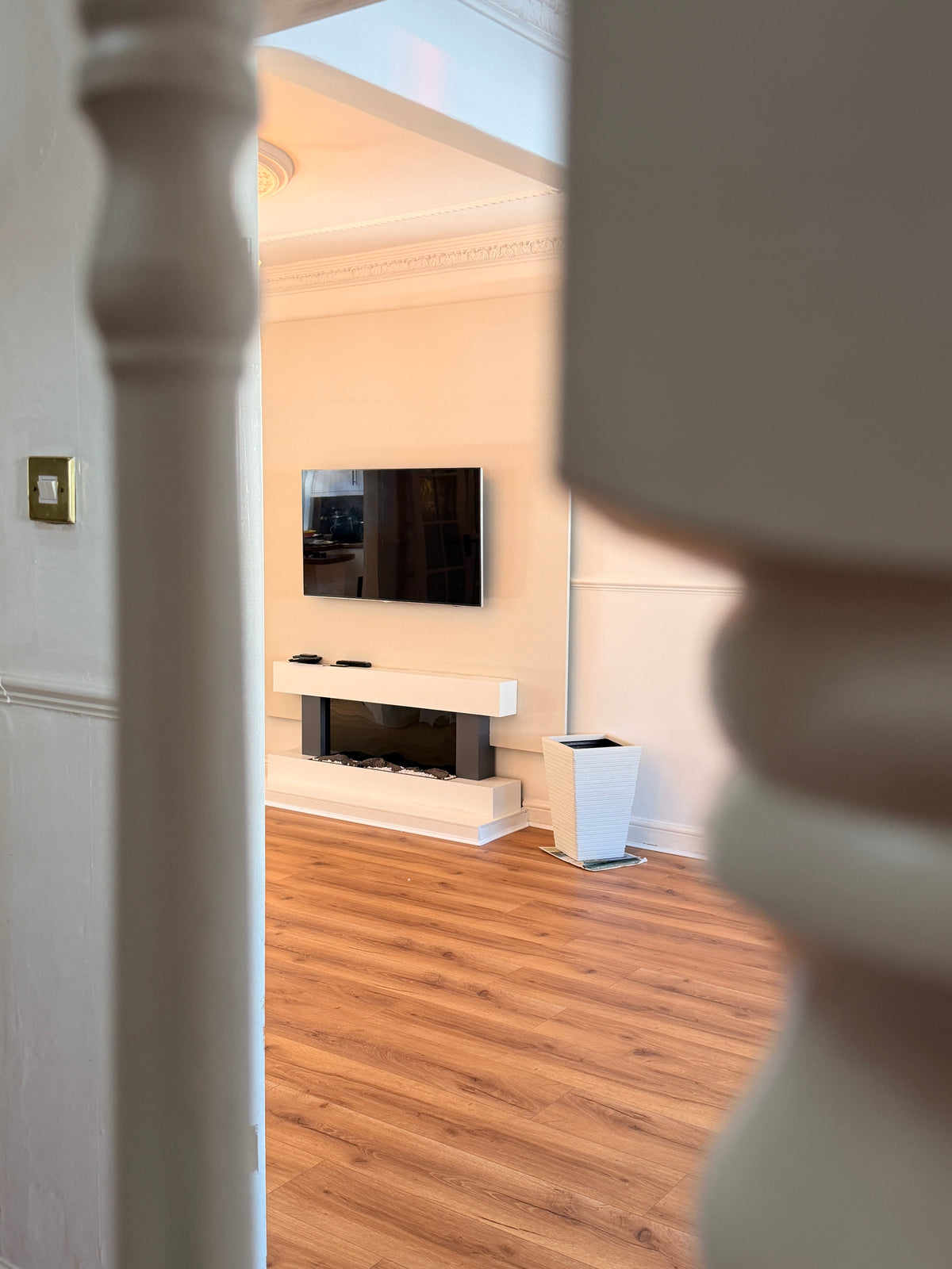 Oak Robust Fumed 12mm Laminate