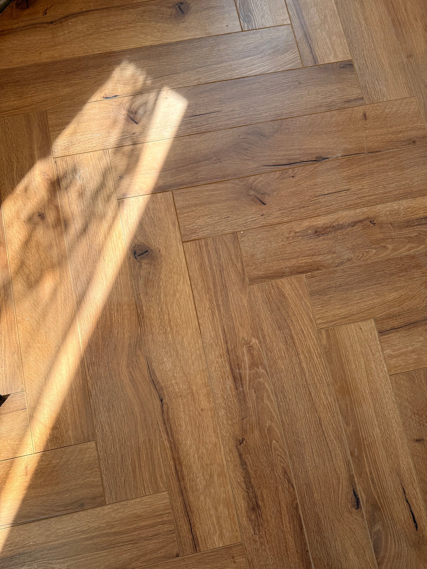 Oak Robust Fumed Herringbone Laminate