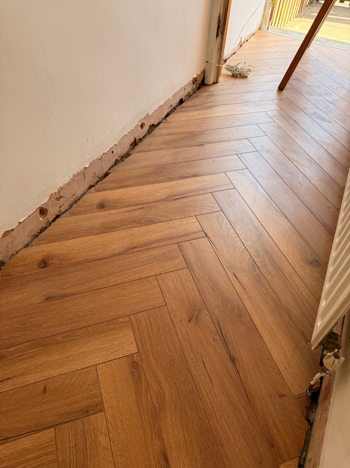 Oak Robust Fumed Herringbone Laminate