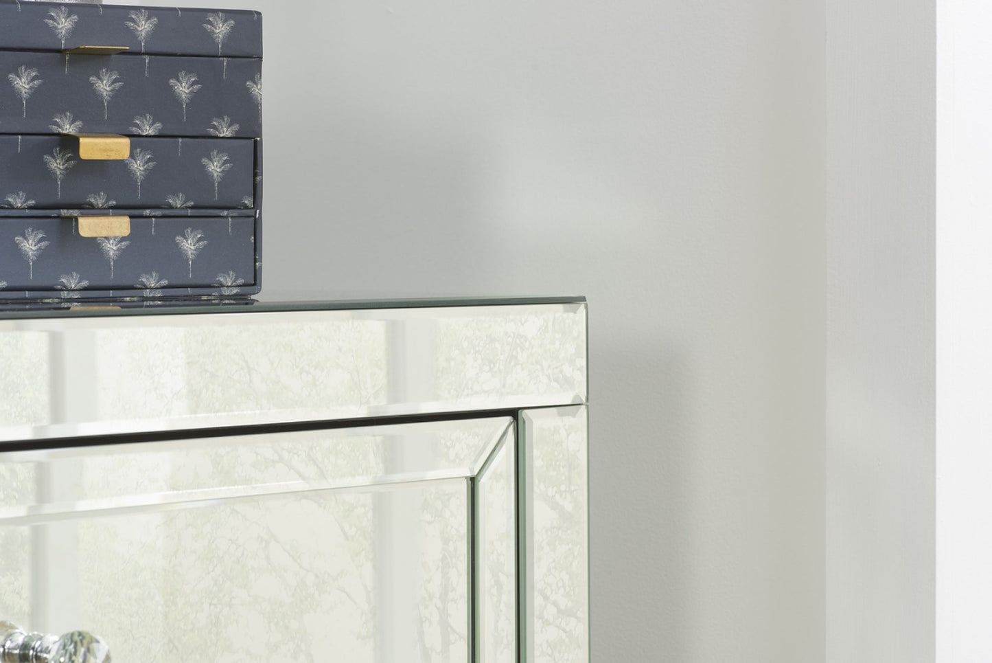 Valencia 6 Drawer Chest