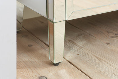 Valencia 6 Drawer Chest