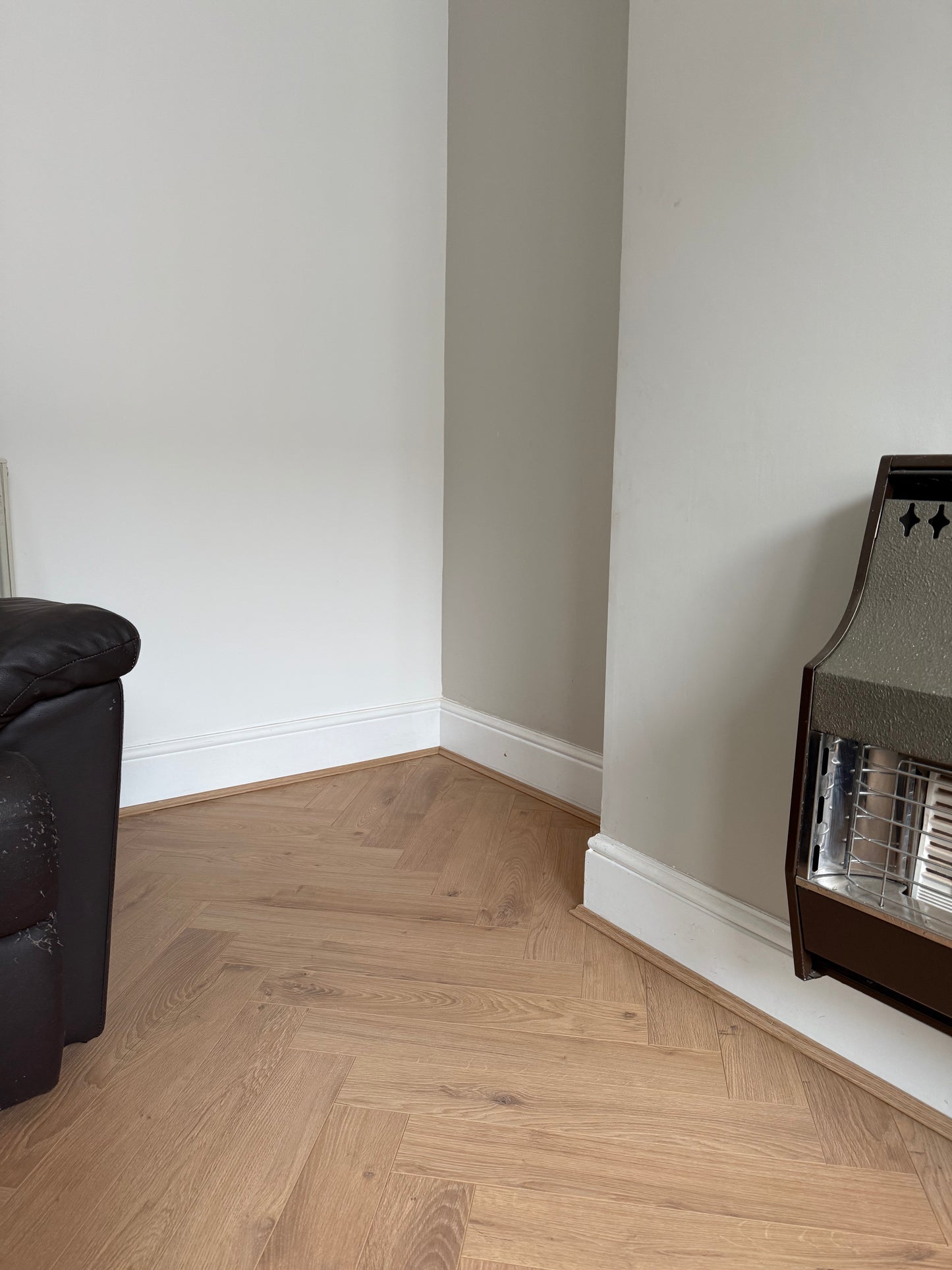 Oregon Oak Herringbone Laminate