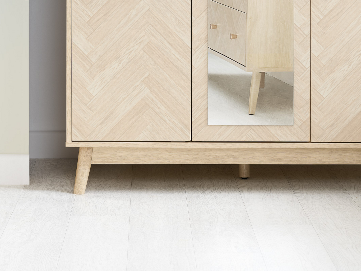 Herringford 3 Door Wardrobe With Mirror